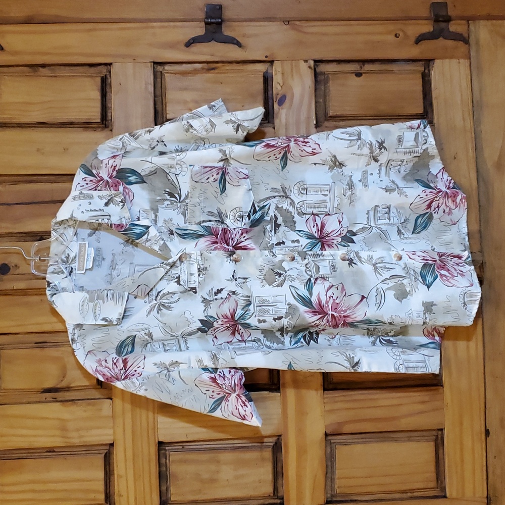 Season Ticket Floral Print Women's Shirt Large